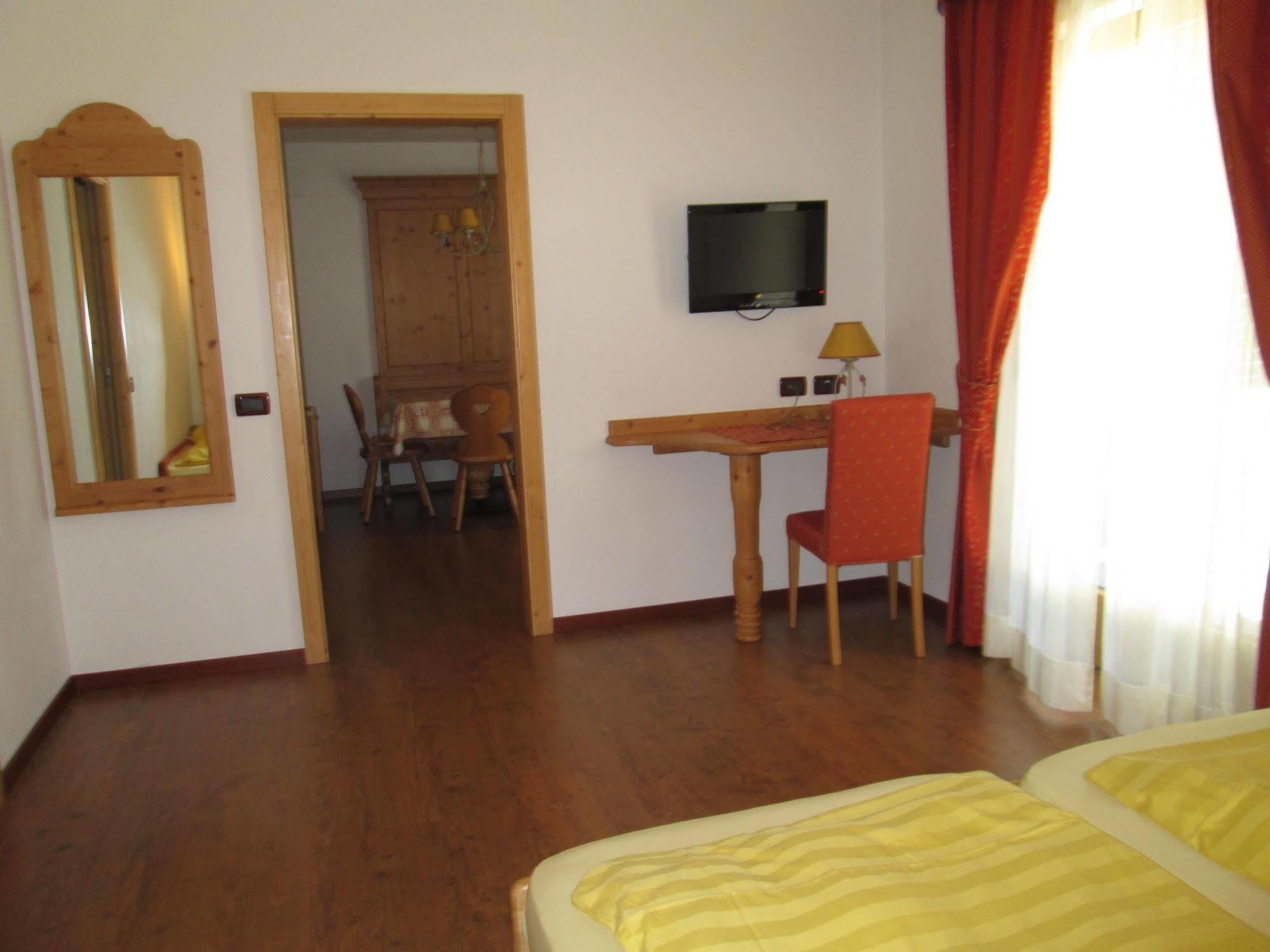 Residence La Moretina Commezzadura Ngoại thất bức ảnh