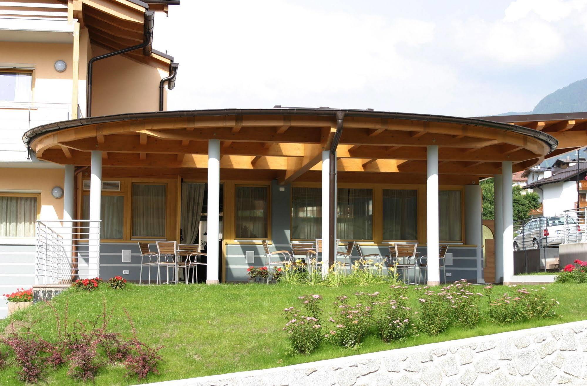Residence La Moretina Commezzadura Ngoại thất bức ảnh